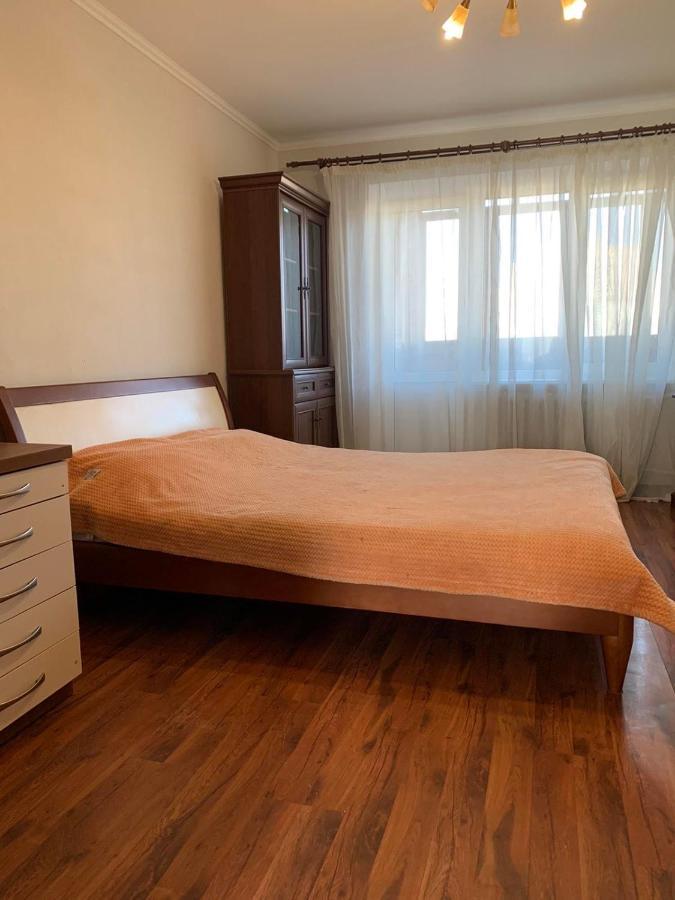 Apartment Next To Metro Station Pechersk Kiev Exterior foto